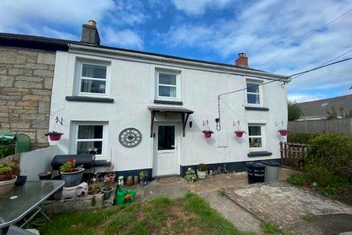 3 Bedroom Cottage To Rent In Hendra Lane, Helston, TR13