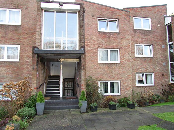 1 Bedroom Flat To Rent In Bamford Court Rochdale, OL11