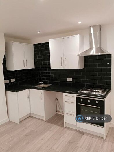 1 Bedroom Flat To Rent In Colwyn Road, Northampton, NN1