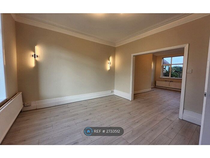 3 Bedroom Semi Detached House To Rent In Droughts Lane, Prestwich, Manchester, M25