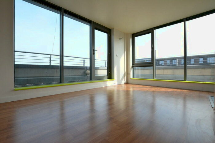 2 Bedroom Apartment To Rent In The Hicking Building, Queens Road, Nottingham, NG2