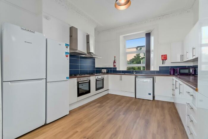 10 Bedroom Terraced House To Rent In North Road East, Plymouth, Devon, PL4