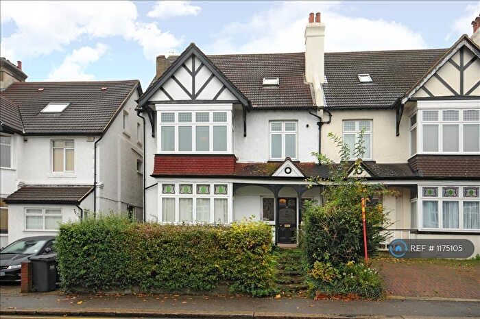 2 Bedroom Flat To Rent In Mayfield Road, South Croydon, CR2