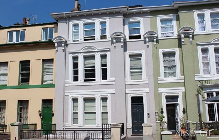 2 Bedroom Flat To Rent In Belgrave Road, Torquay, TQ2