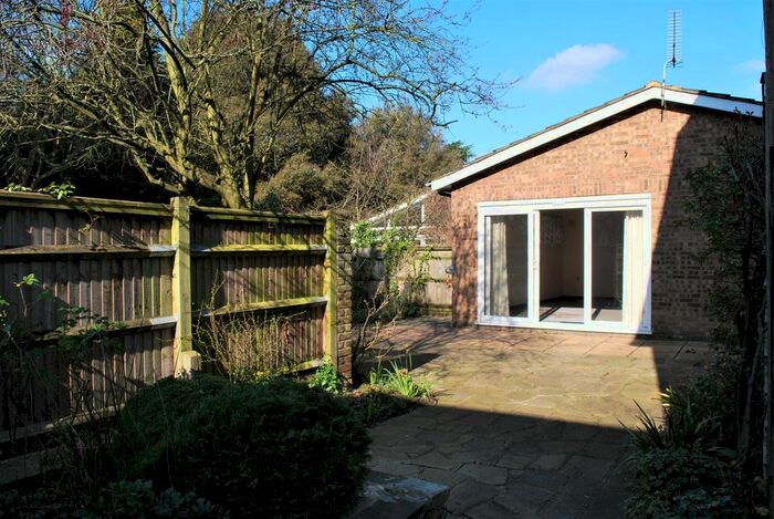 3 Bedroom Bungalow To Rent In Ryecotes Mead, London, SE21