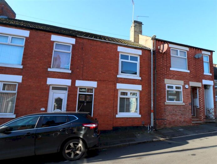 2 Bedroom Terraced House To Rent In Cross Street, Rothwell, NN14
