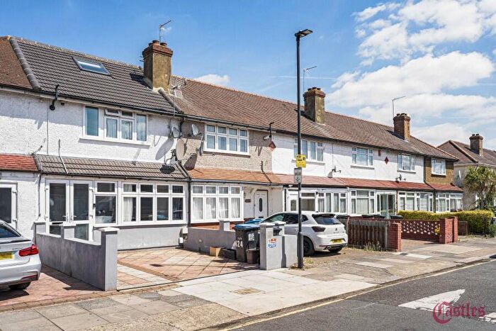 3 Bedroom Terraced House To Rent In Leyburn Road, Edmonton, N18