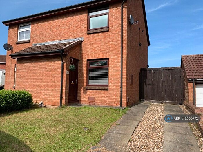 2 Bedroom Semi-Detached House To Rent In Glencarron Close, Washington, NE38