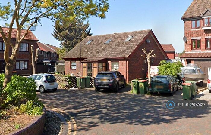 4 Bedroom Detached House To Rent In Bellflower Close, London, E6