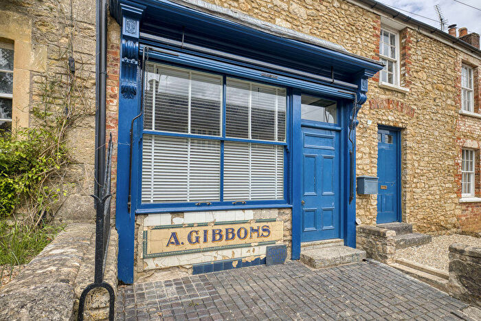 2 Bedroom Cottage To Rent In Kale Street, Shepton Mallet, BA4