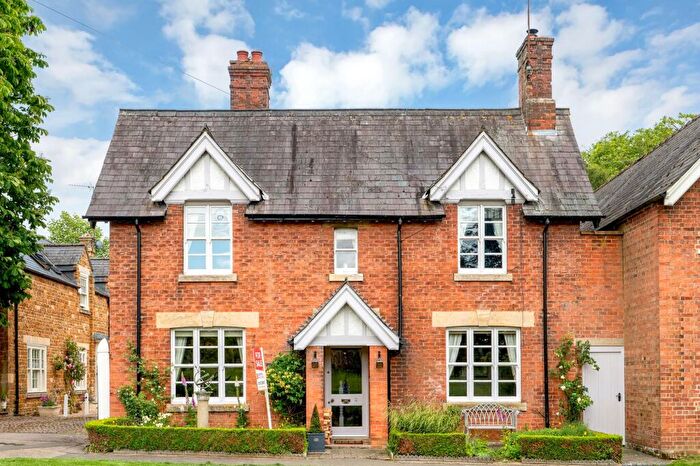 3 Bedroom Character Property For Sale In Manor Grooms Cottage, Braunston, LE15