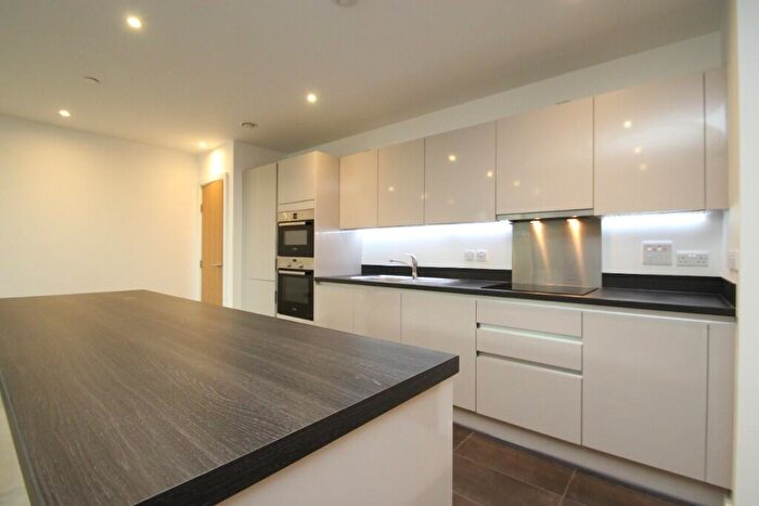 2 Bedroom Apartment To Rent In Sutton Plaza, Sutton, Surrey, SM1