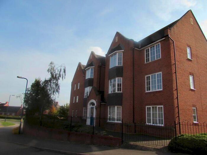 2 Bedroom Flat To Rent In Hidcote Way, Daventry, NN11