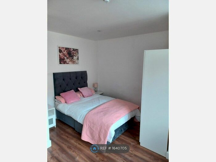 Studio To Rent In Tontine Street, Stoke-On-Trent, ST1