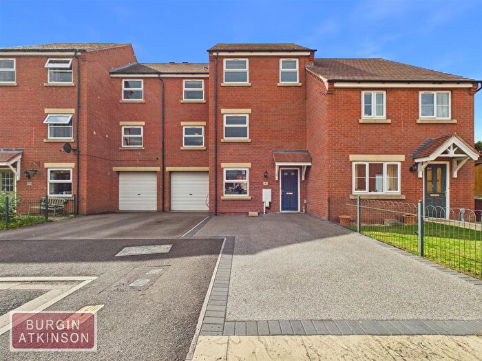 3 Bedroom Town House For Sale In De Brouwer Close, Retford, DN22