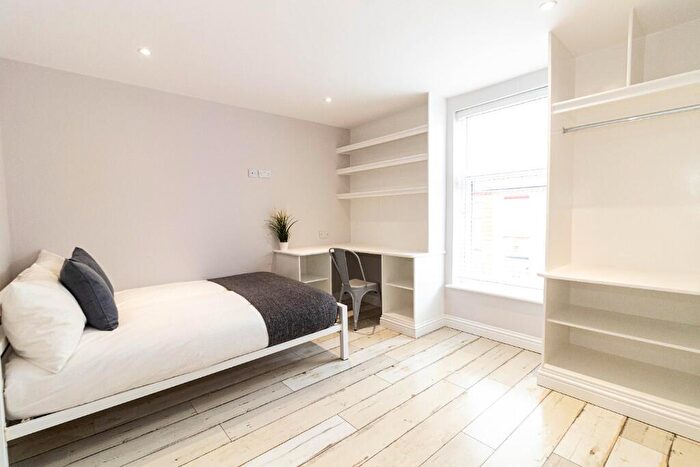 7 Bedroom Terraced House To Rent In Granville Road, Liverpool, Merseyside, L15