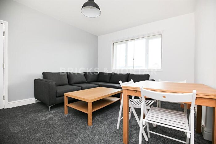 3 Bedroom Apartment To Rent In (£pppw) City Road, Quayside, NE1