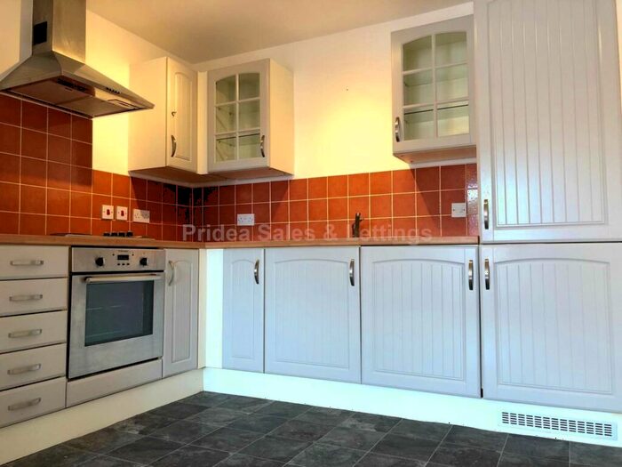 2 Bedroom Apartment To Rent In Cambrai Close, Lincoln, LN1