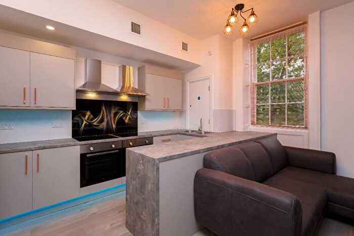 3 Bedroom Apartment To Rent In Leazes Terrace, Newcastle Upon Tyne, NE1