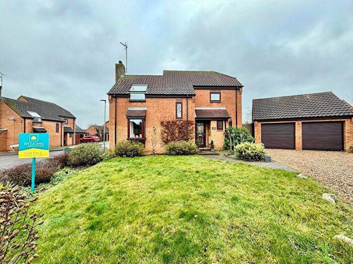 3 Bedroom Detached House For Sale In Vetchfield, Orton Brimbles, Peterborough, PE2