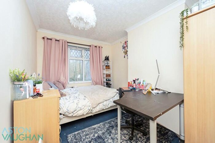 6 Bedroom Detached House To Rent In Coldean Lane, Brighton, BN1