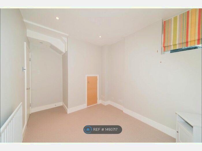 4 Bedroom Flat To Rent In Fulham, London, SW6