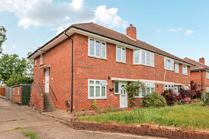 2 Bedroom Maisonette For Sale In Links Way, Beckenham, BR3