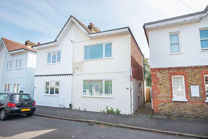 2 Bedroom Semi-Detached House To Rent In Primrose Road, Hersham, KT12