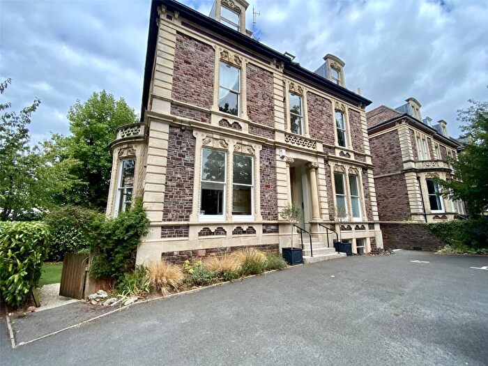 3 Bedroom Apartment To Rent In Clifton, Priory Road, BS8