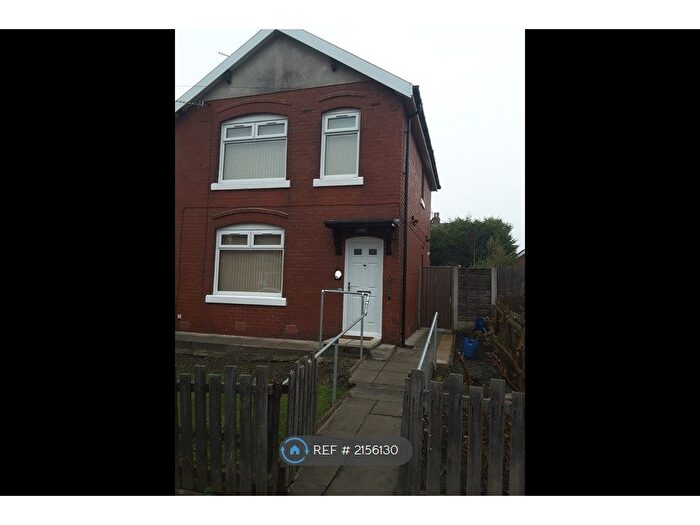 3 Bedroom Terraced House To Rent In Lepp Crescent, Bury, BL8