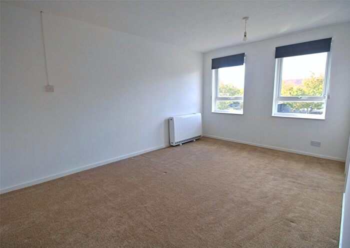 Studio For Sale In Tolpuddle Gardens, Bournemouth, Dorset, BH9