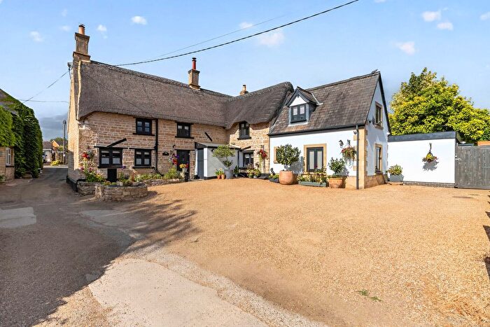 4 Bedroom Detached House For Sale In Chapel Road, Weldon, NN17