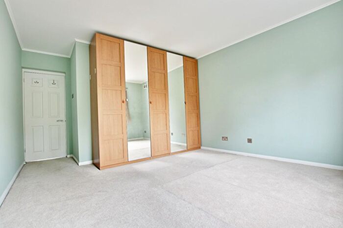 2 Bedroom Flat To Rent In Copers Cope Road, Beckenham, BR3