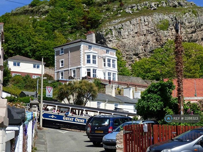 2 Bedroom Flat To Rent In Plas Tudno, Llandudno, LL30