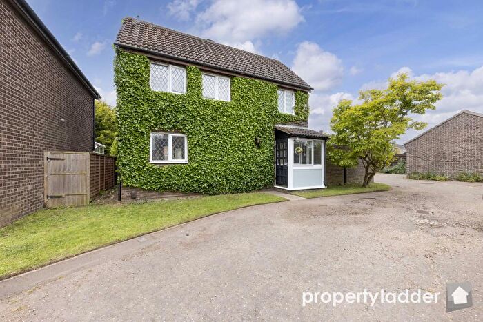 3 Bedroom Detached House For Sale In Edgefield Close, Old Catton, NR6