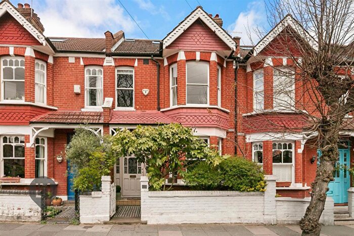 4 Bedroom Property For Sale In Havana Road, London, SW19