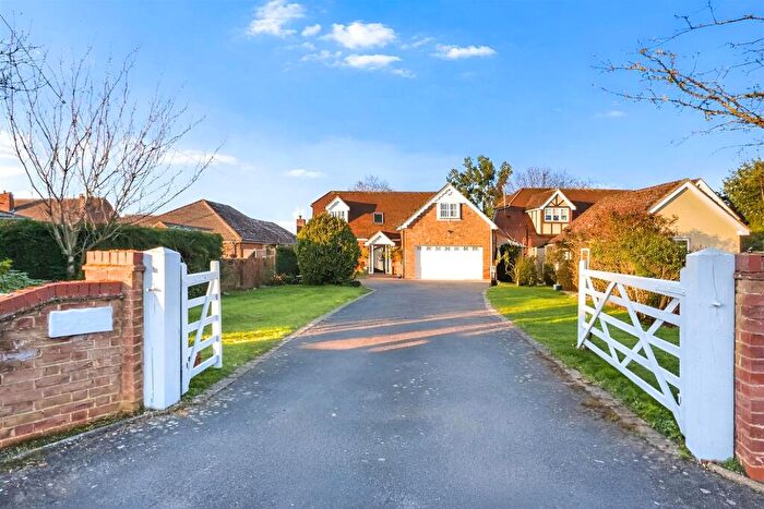 4 Bedroom Detached House For Sale In Slough Road, Brantham, CO11