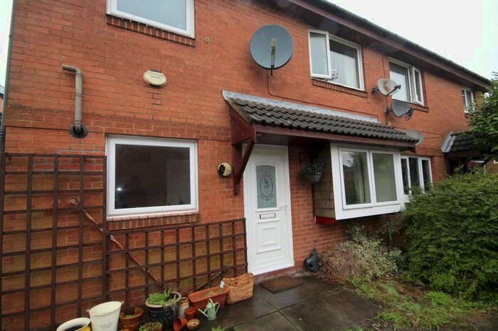2 Bedroom Flat To Rent In St Marys Close, Preston, Lancashire, PR1