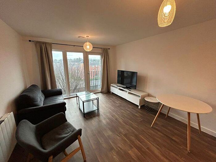 2 Bedroom Apartment To Rent In Lexington Gardens, Birmingham, B15