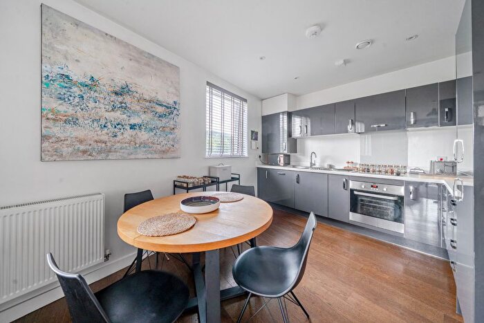 2 Bedroom Property For Sale In Kenneth Way, London, W5