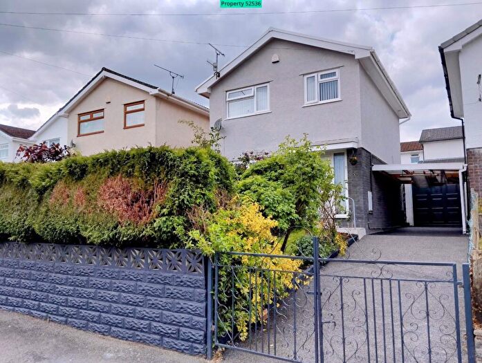 4 Bedroom Detached House For Sale In Sycamore Close, Aberdare, CF44