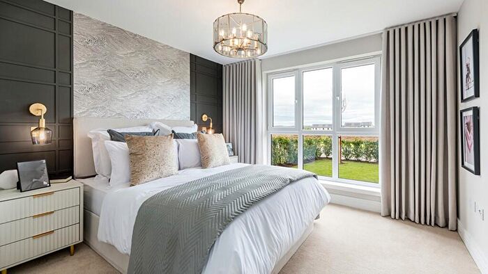 3 Bedroom Apartment For Sale In Turnhouse Road, Edinburgh, EH12