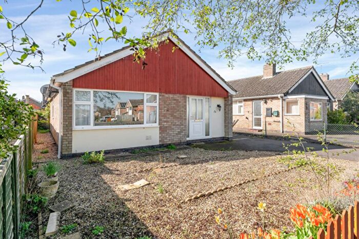 3 Bedroom Detached Bungalow For Sale In Welland Way, Oakham, LE15