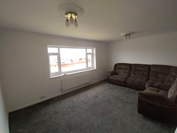 2 Bedroom Apartment To Rent In Lindsay Court, FY8