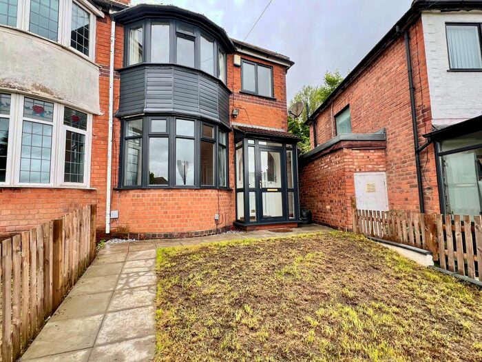 3 Bedroom Semi-Detached House To Rent In The Rise, Great Barr, Birmingham, West Midlands, B42