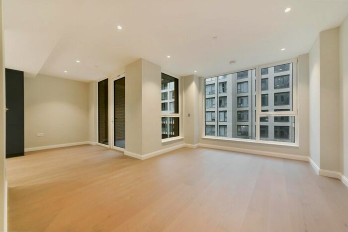 1 Bedroom Flat To Rent In Phoenix Court, Oval Village, London, SE11