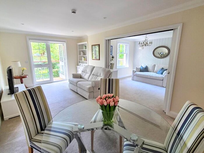 2 Bedroom Retirement Property For Sale In Fleur De Lis, Wiltshire Road, Wokingham, RG40