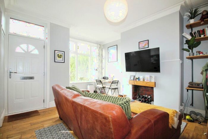 3 Bedroom Terraced House To Rent In Woodside Place, Burley, Leeds, LS4