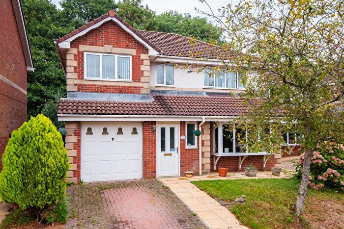4 Bedroom Detached House For Sale In Windsor Close, Leyland, PR25