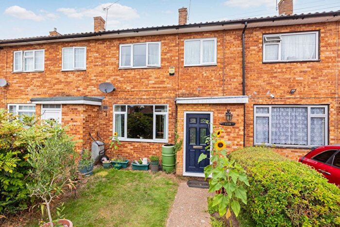 3 Bedroom Terraced House For Sale In Rokesby Road, Slough, SL2